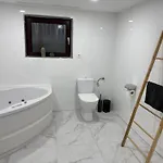 M B Homes Lauterstein 8 別荘