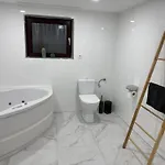 M B Homes Lauterstein 8 別荘
